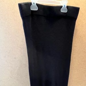 long black knit skirt